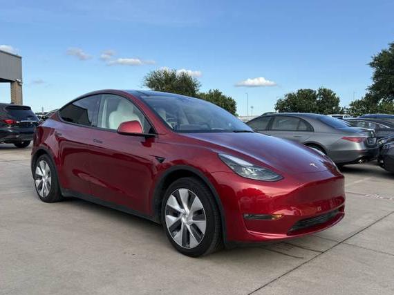 TESLA MODEL Y 2024 7SAYGAEE4RF992850 image